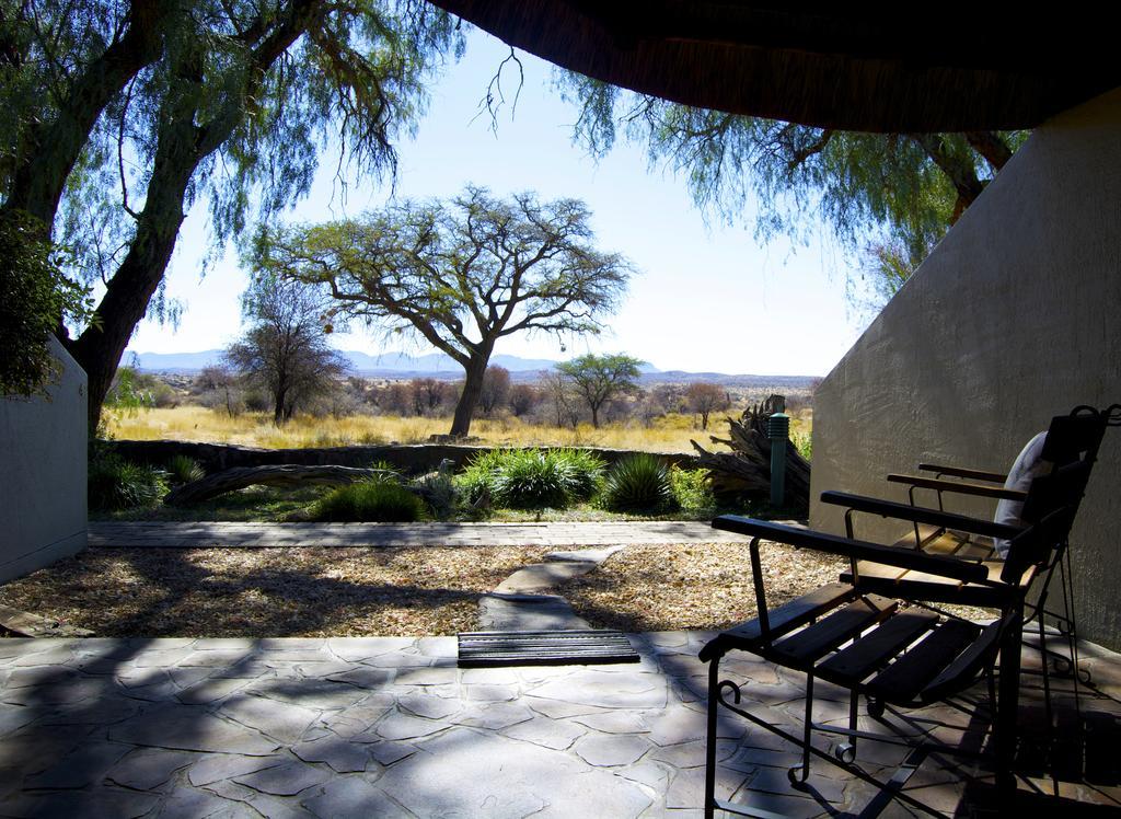 Auas Safari Lodge Windhoek Exterior foto