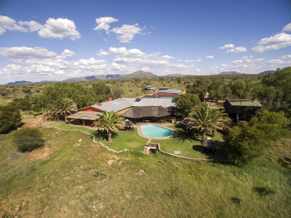 Auas Safari Lodge Windhoek Exterior foto