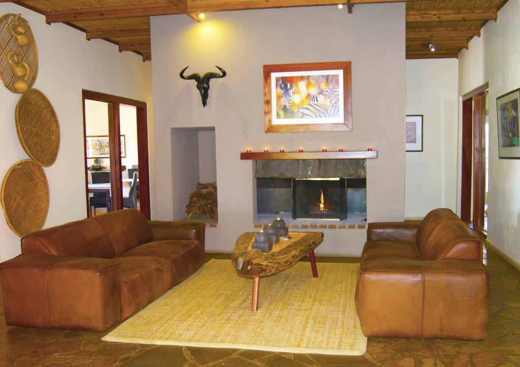 Auas Safari Lodge Windhoek Exterior foto