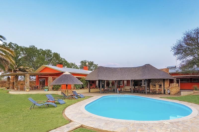 Auas Safari Lodge Windhoek Exterior foto